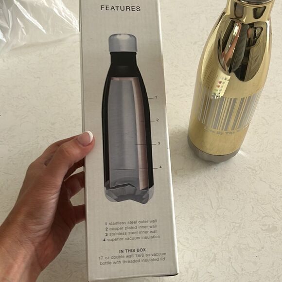 The Barre Code insulated water bottle - new in box - Picture 3 of 3